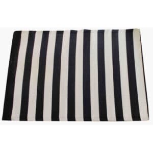 teppich-schwarz-weiss-gestreift-180120